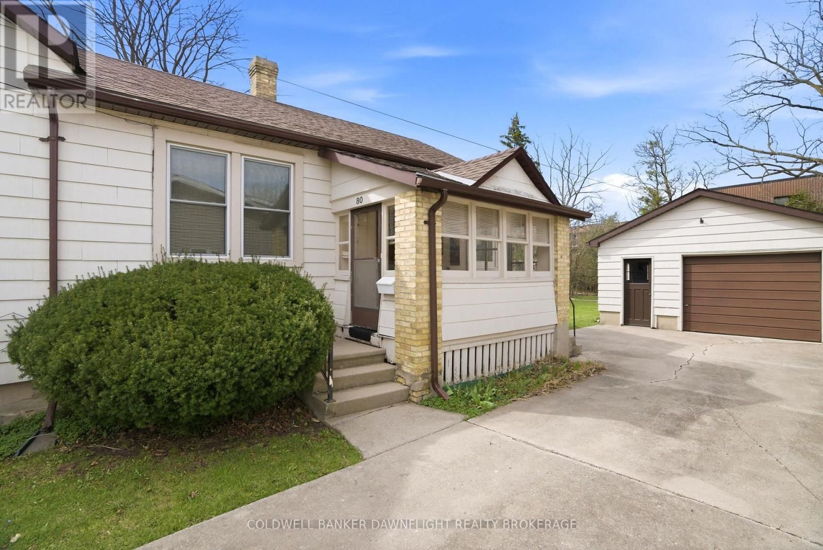 80 SANDERS STREET WEST Image 35