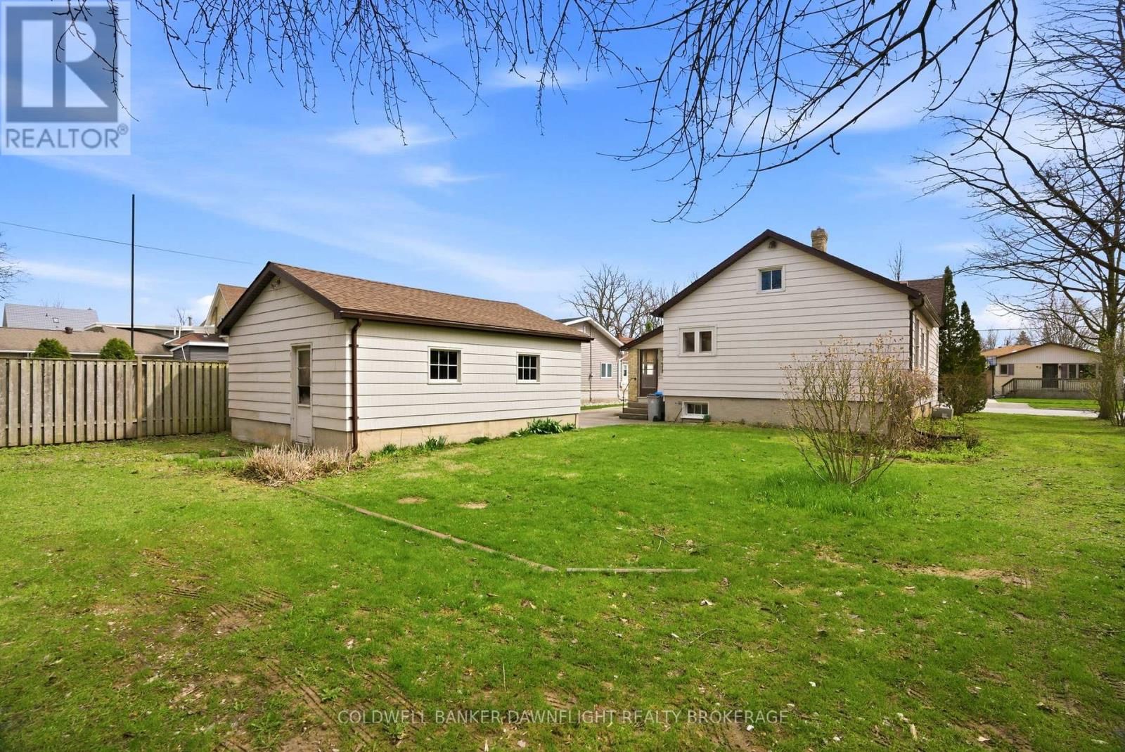 80 SANDERS STREET WEST Image 40