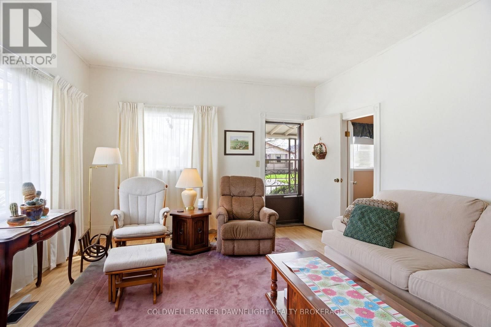 80 SANDERS STREET WEST Image 6