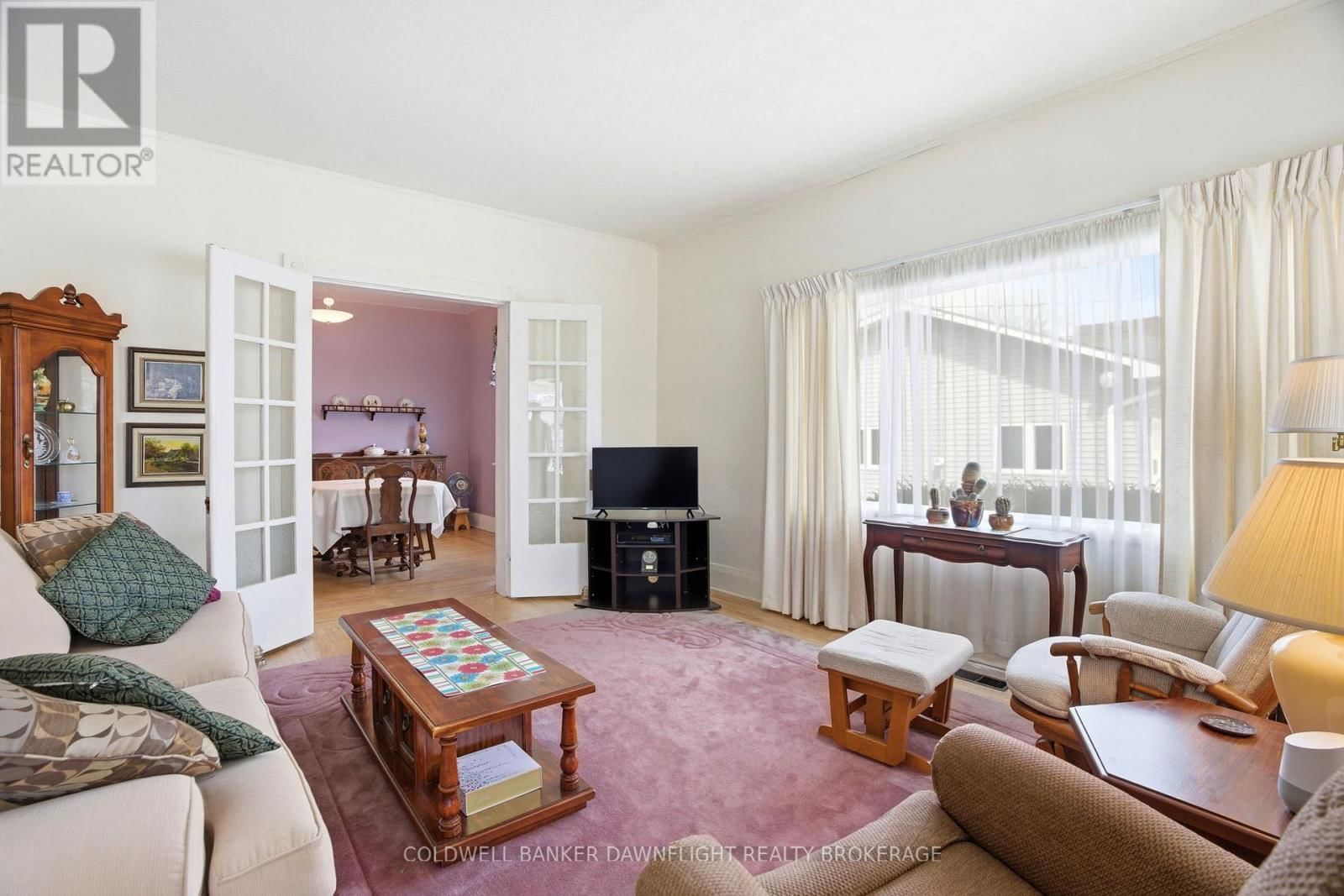 80 SANDERS STREET WEST Image 8