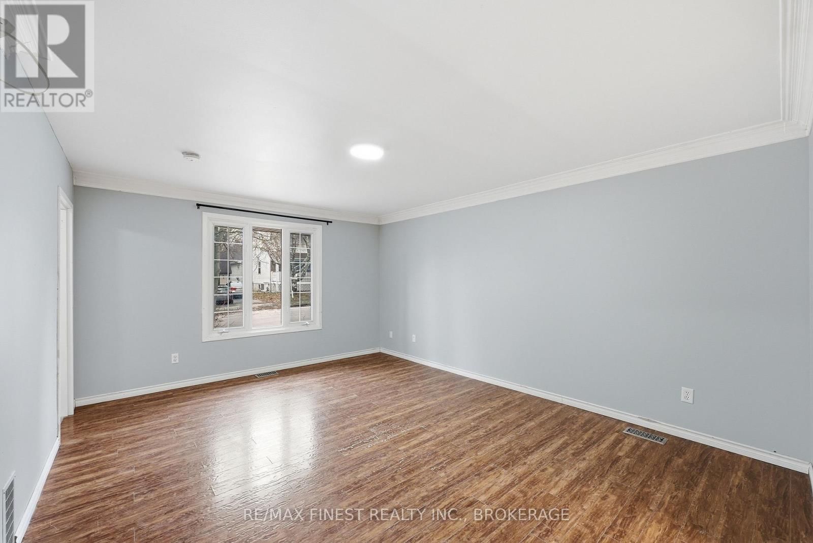 20 FOSTER STREET Image 14