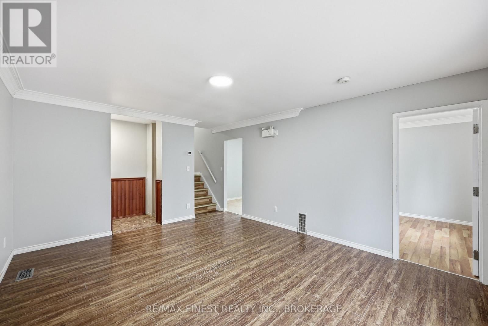 20 FOSTER STREET Image 15