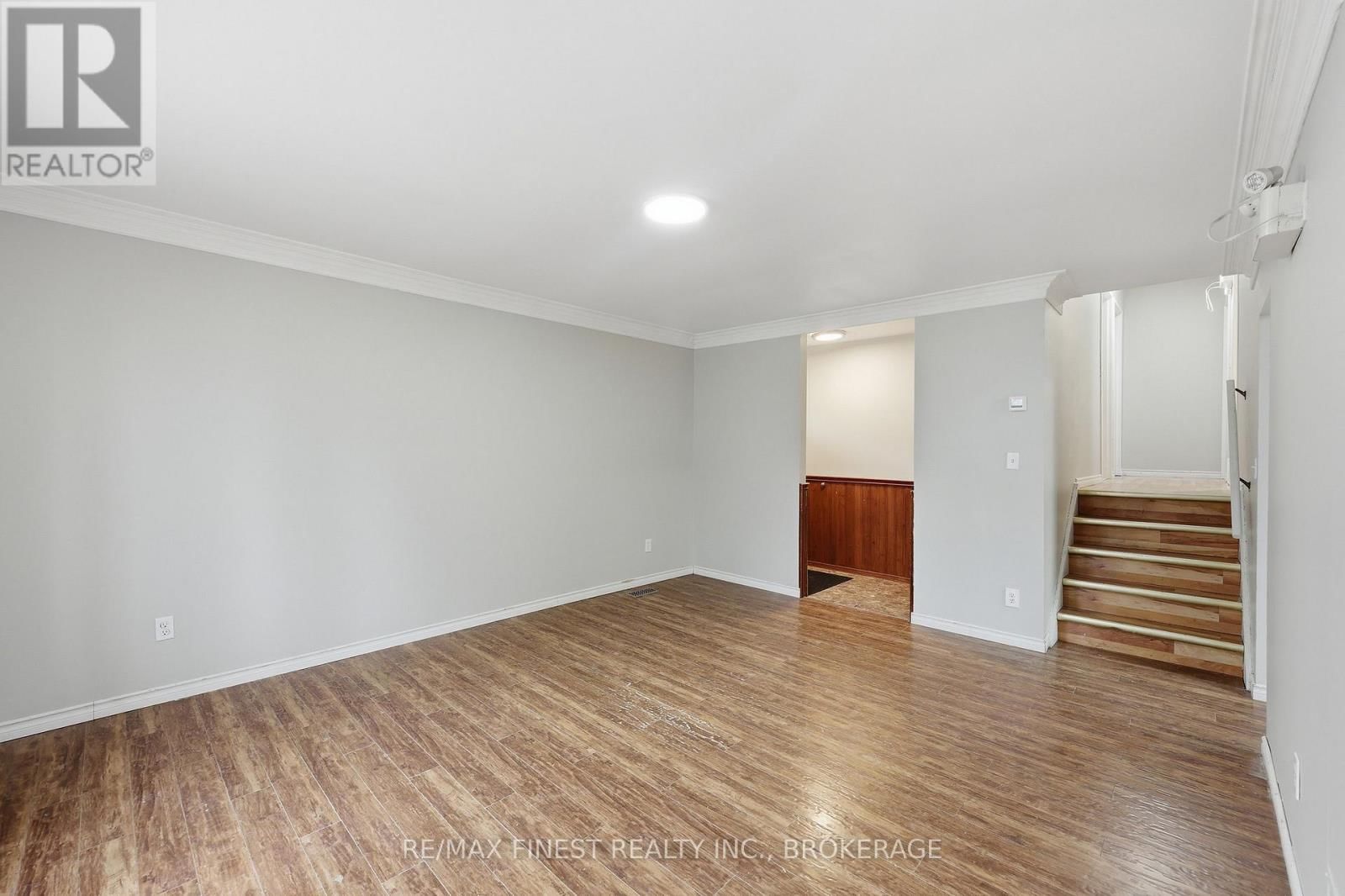 20 FOSTER STREET Image 16