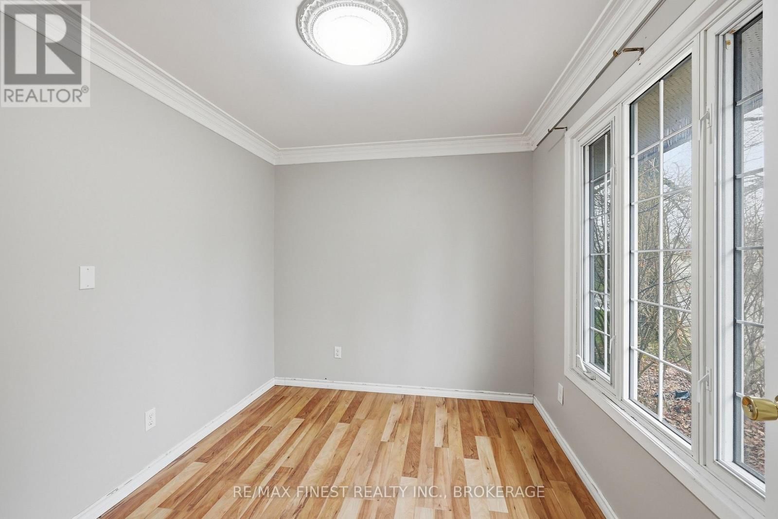 20 FOSTER STREET Image 17