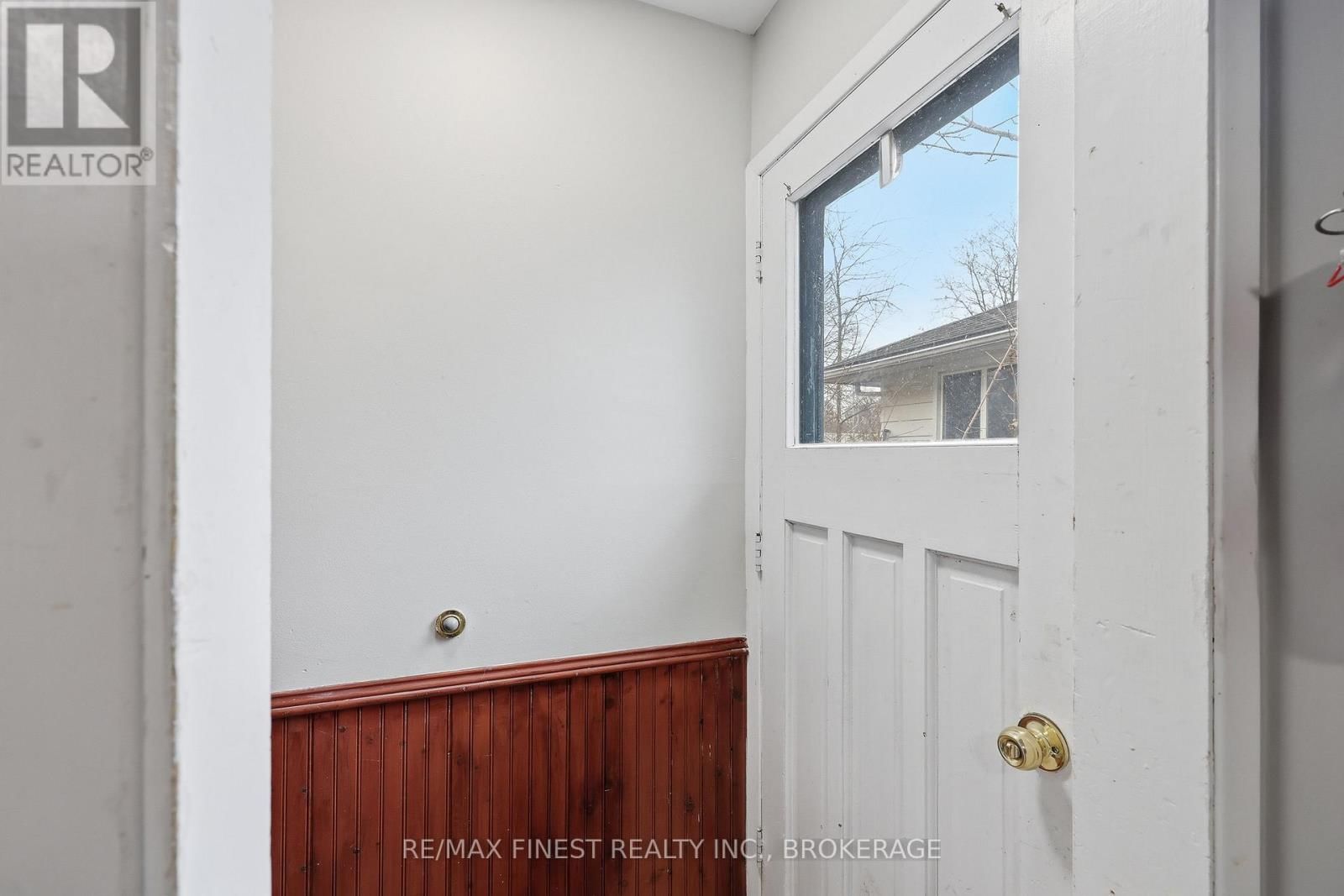 20 FOSTER STREET Image 25