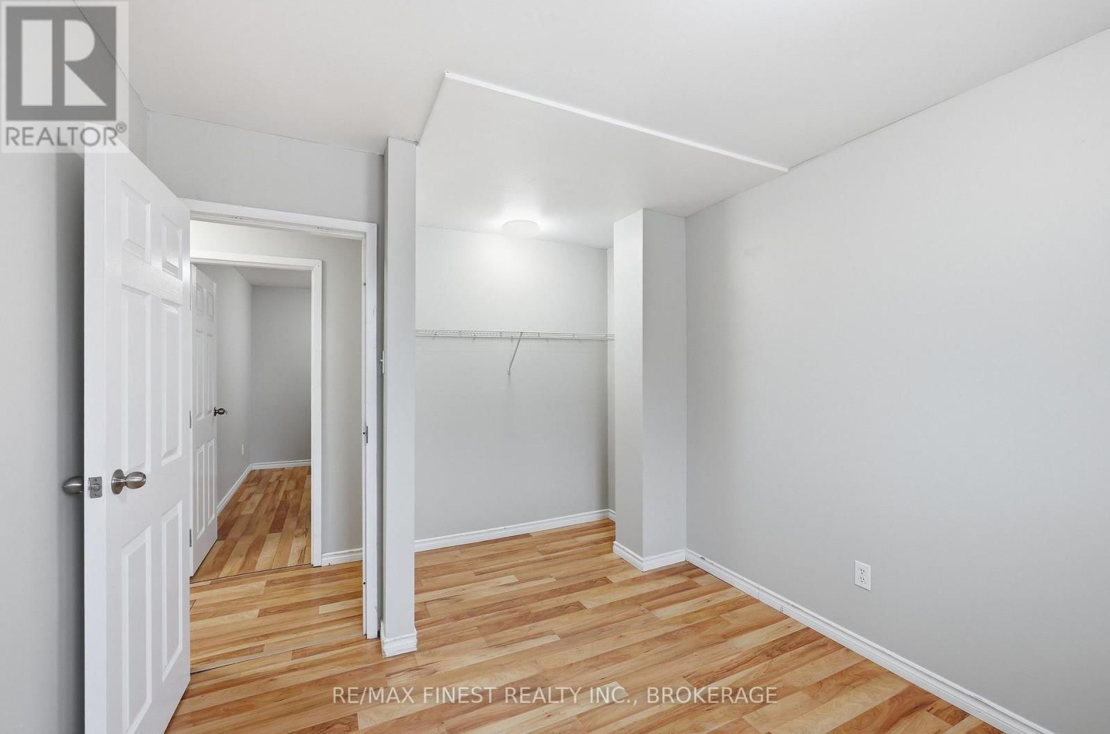 20 FOSTER STREET Image 34