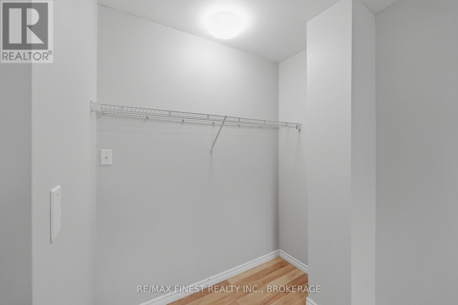 20 FOSTER STREET Image 36