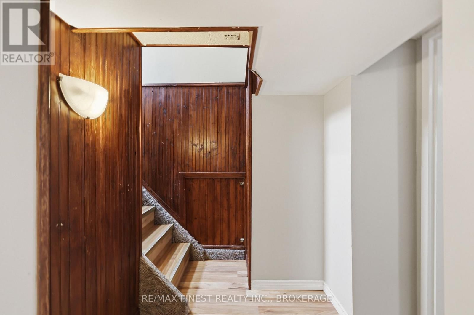 20 FOSTER STREET Image 37