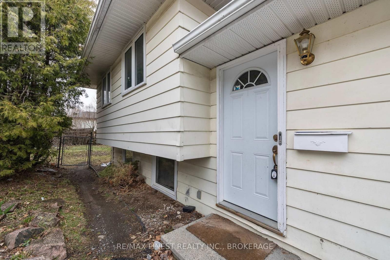 20 FOSTER STREET Image 5