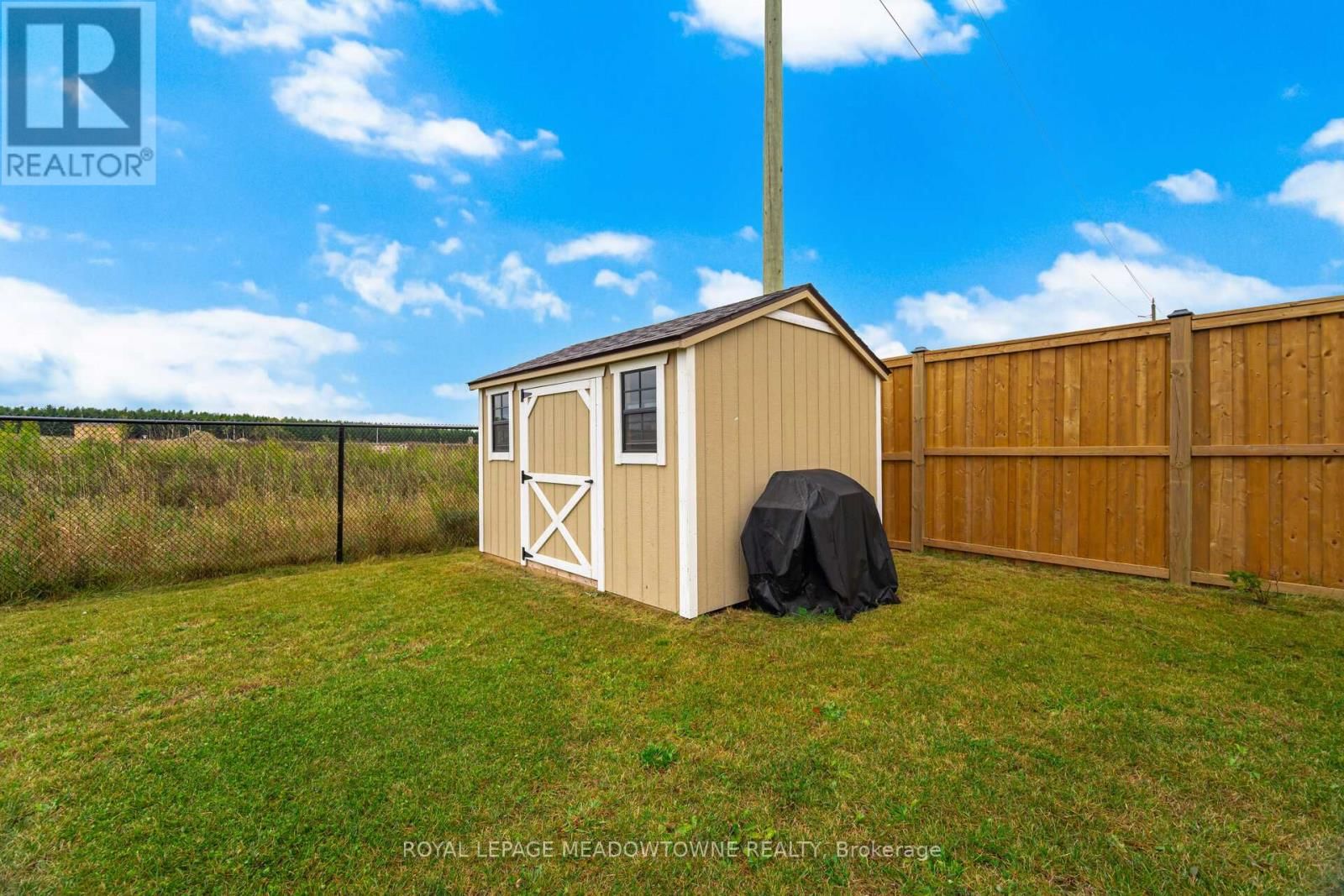 301 RIDLEY CRESCENT Image 48