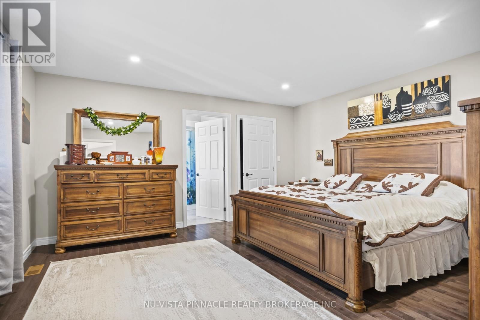 3864 ST CLAIR PARKWAY Image 11