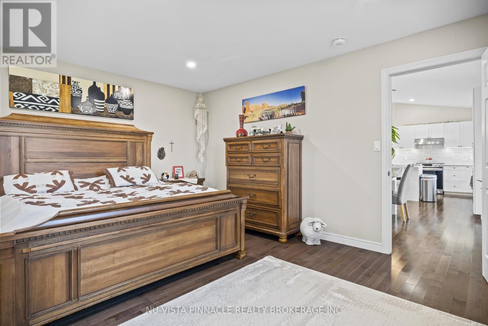 3864 ST CLAIR PARKWAY Image 12