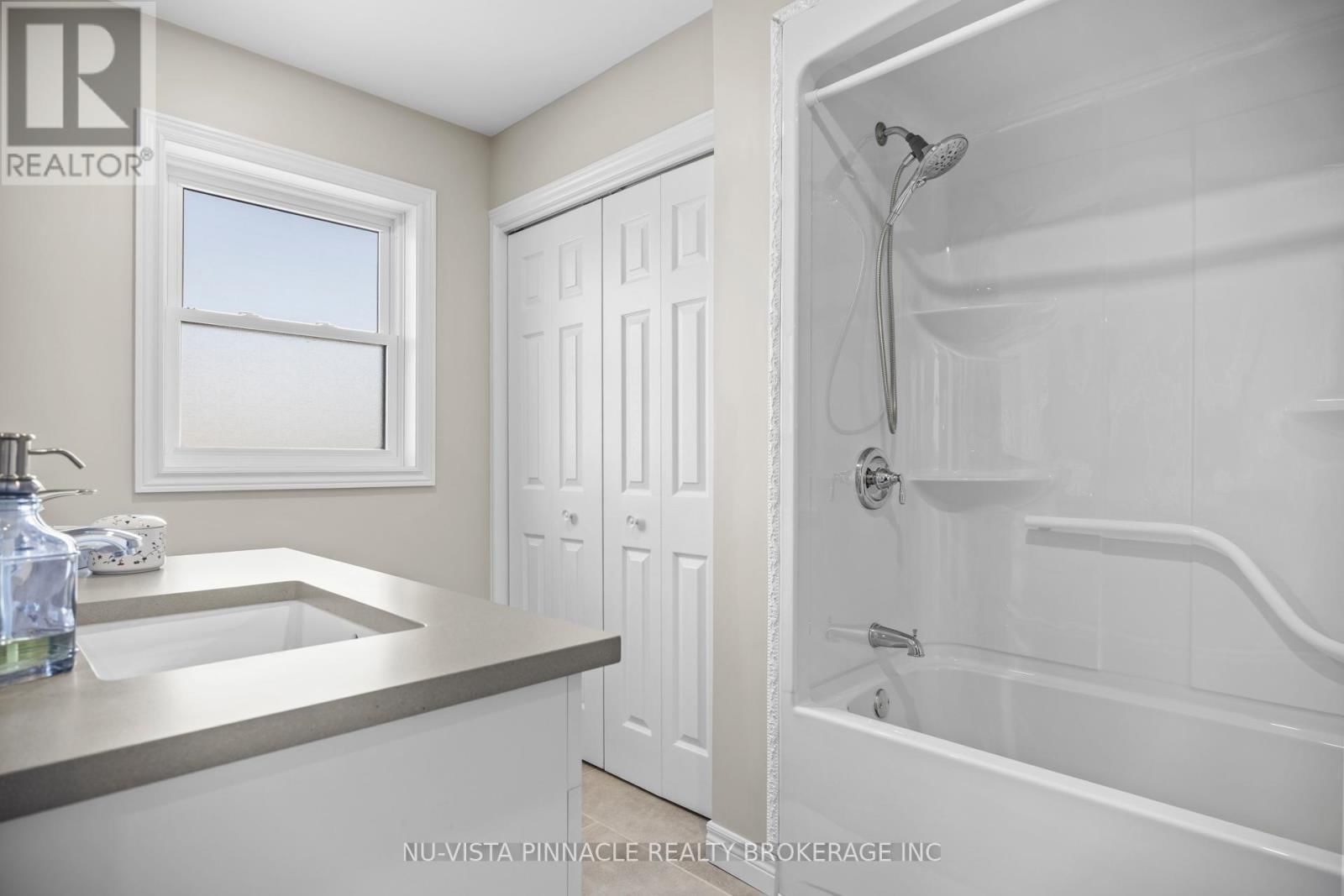 3864 ST CLAIR PARKWAY Image 13