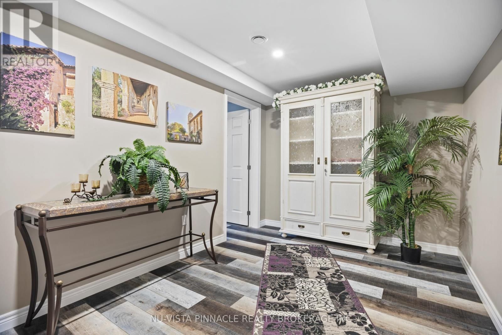 3864 ST CLAIR PARKWAY Image 24