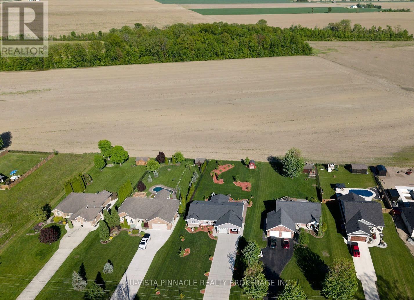 3864 ST CLAIR PARKWAY Image 36