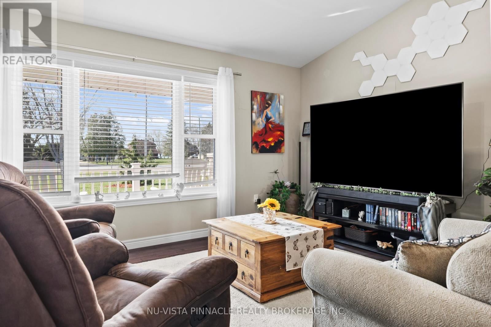 3864 ST CLAIR PARKWAY Image 8