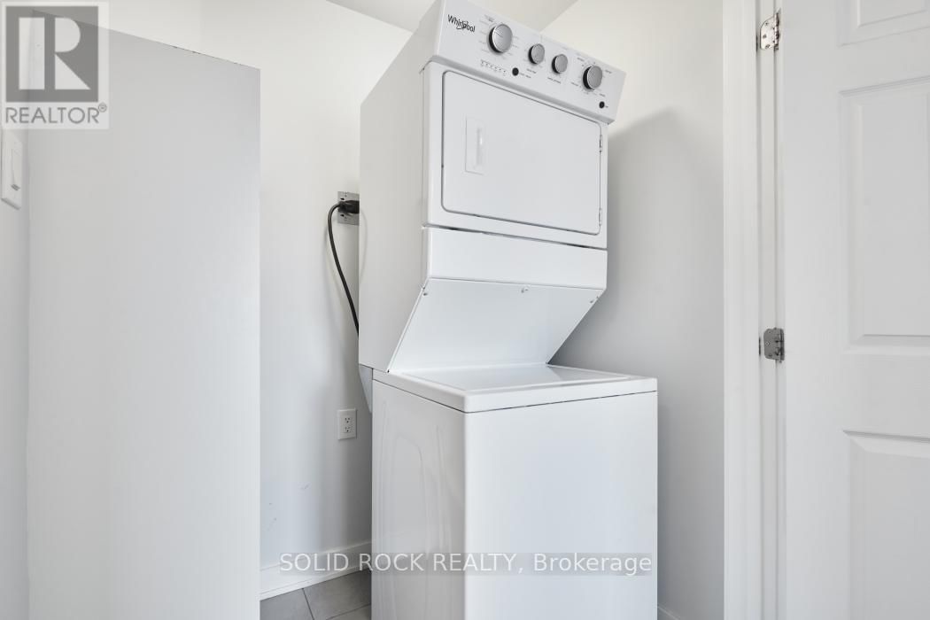 512 PILOT PRIVATE Image 23