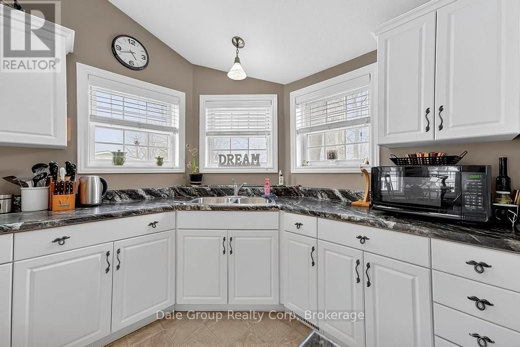 68 CHEROKEE LANE SOUTH Image 12