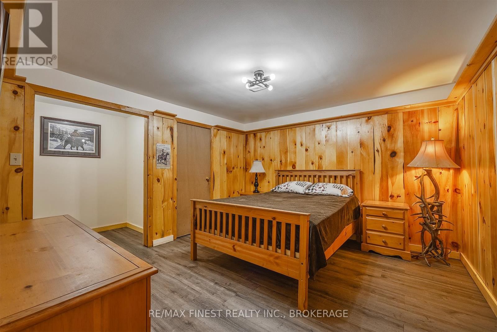 7679 PERTH ROAD Image 47