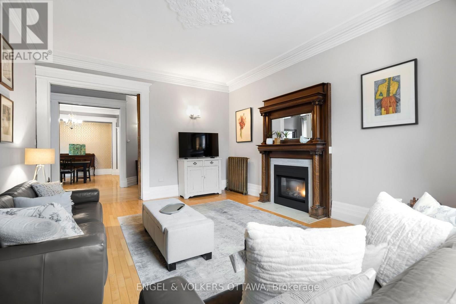 553 GILMOUR STREET Image 11