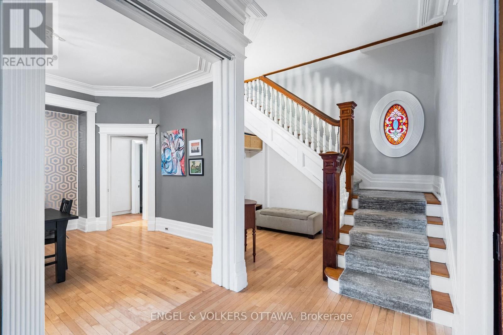 553 GILMOUR STREET Image 21