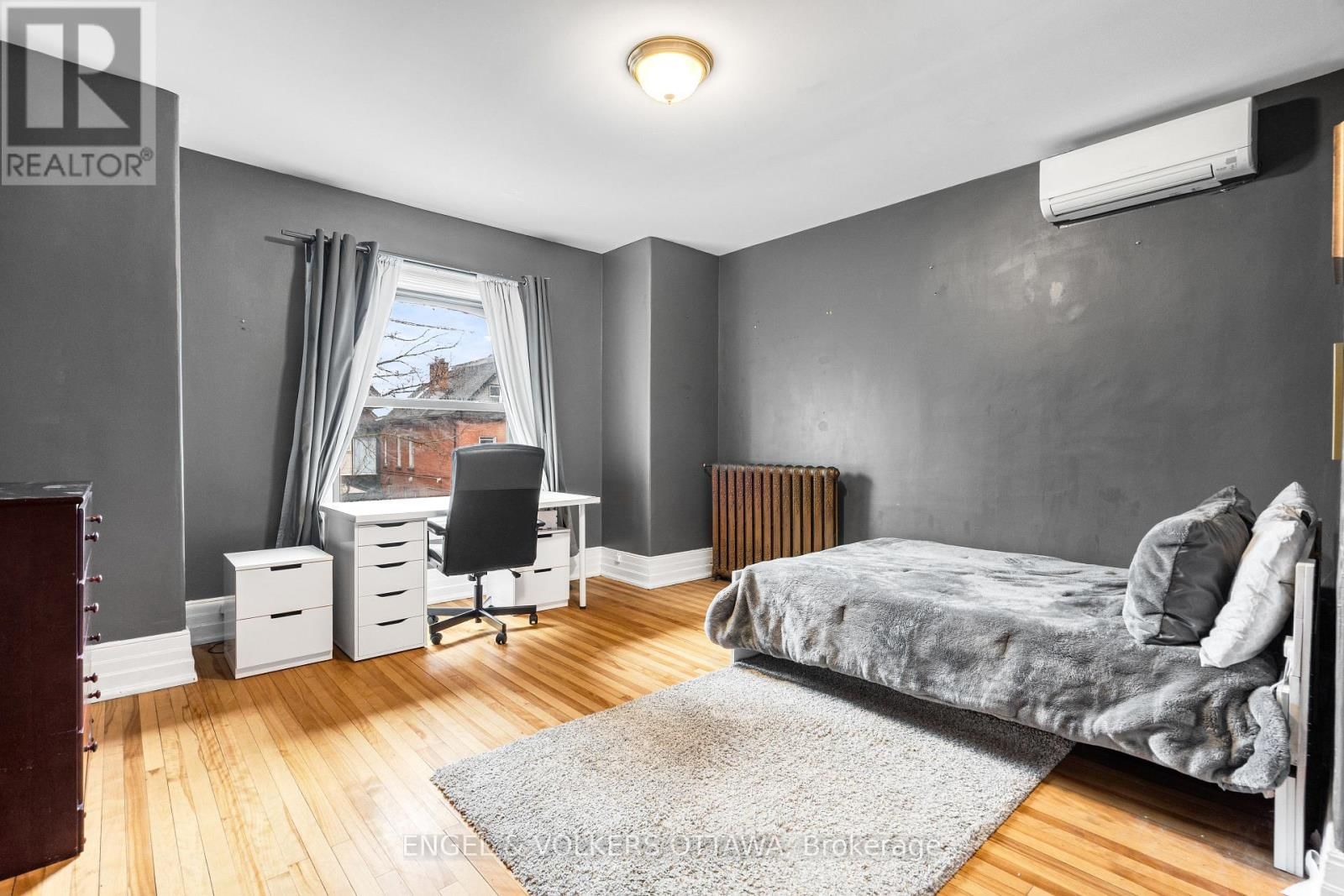 553 GILMOUR STREET Image 29