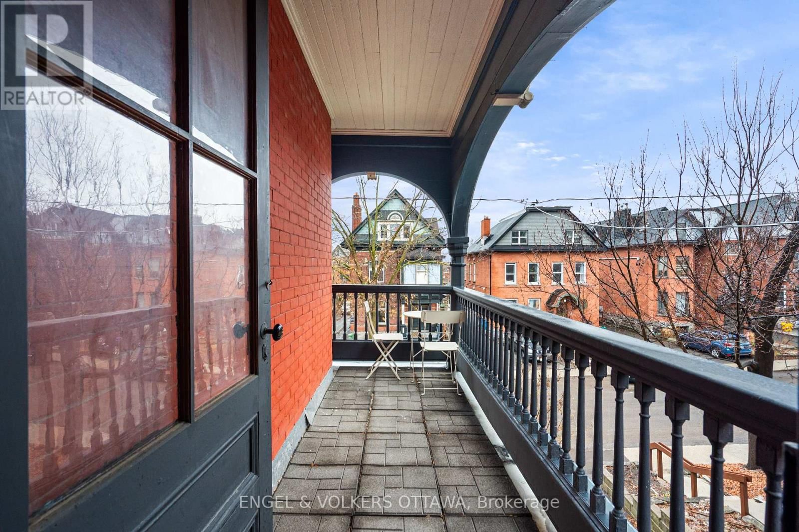 553 GILMOUR STREET Image 31