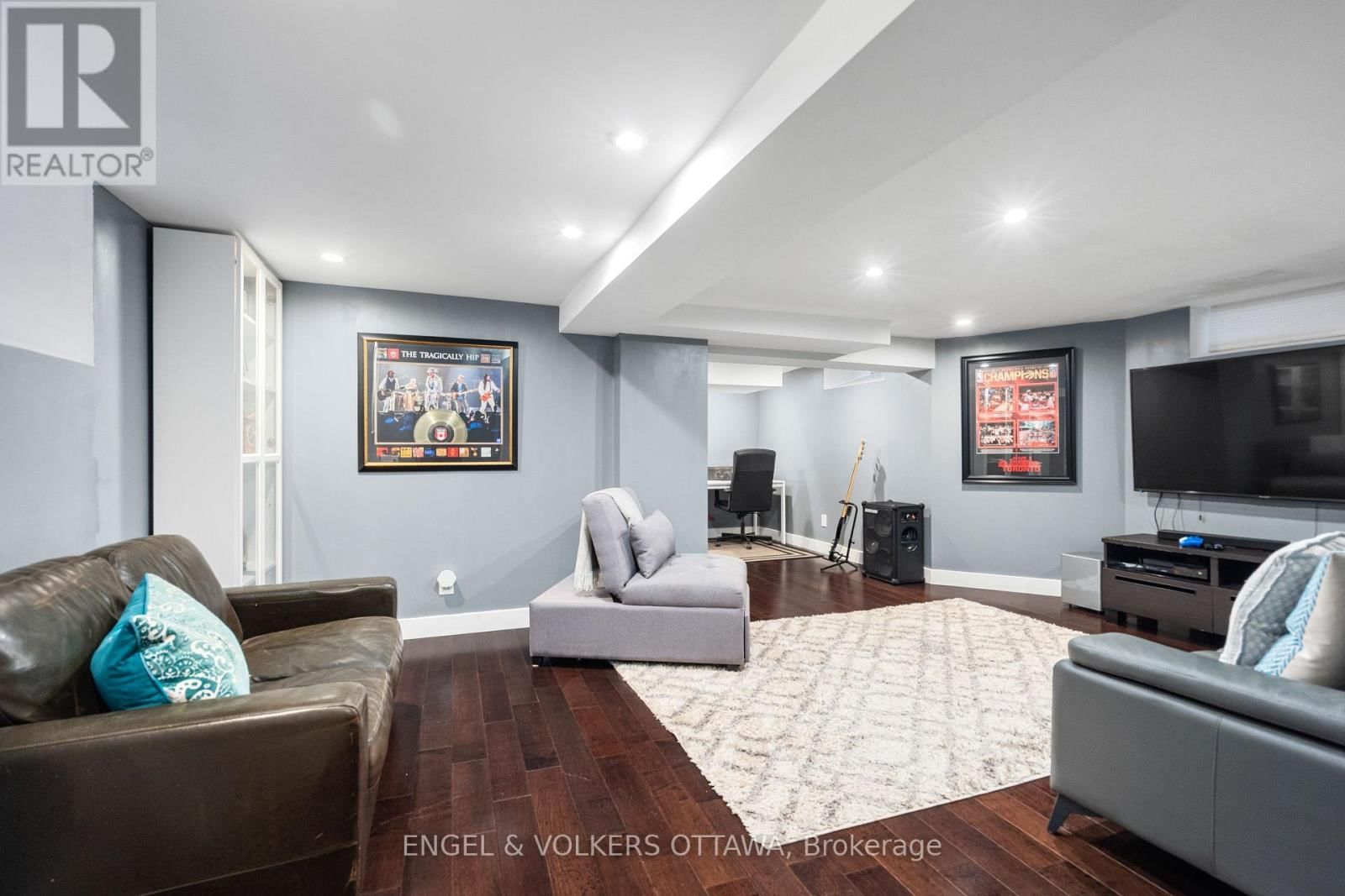 553 GILMOUR STREET Image 47