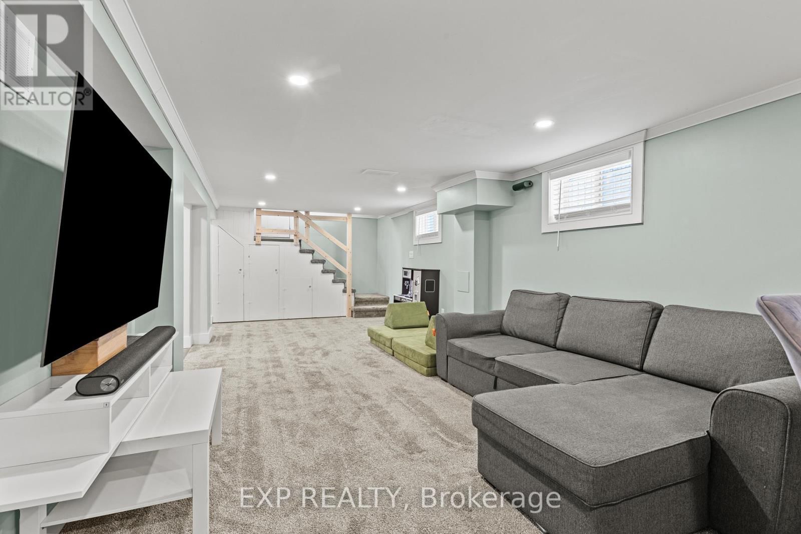 14 DUNLOP DRIVE Image 22