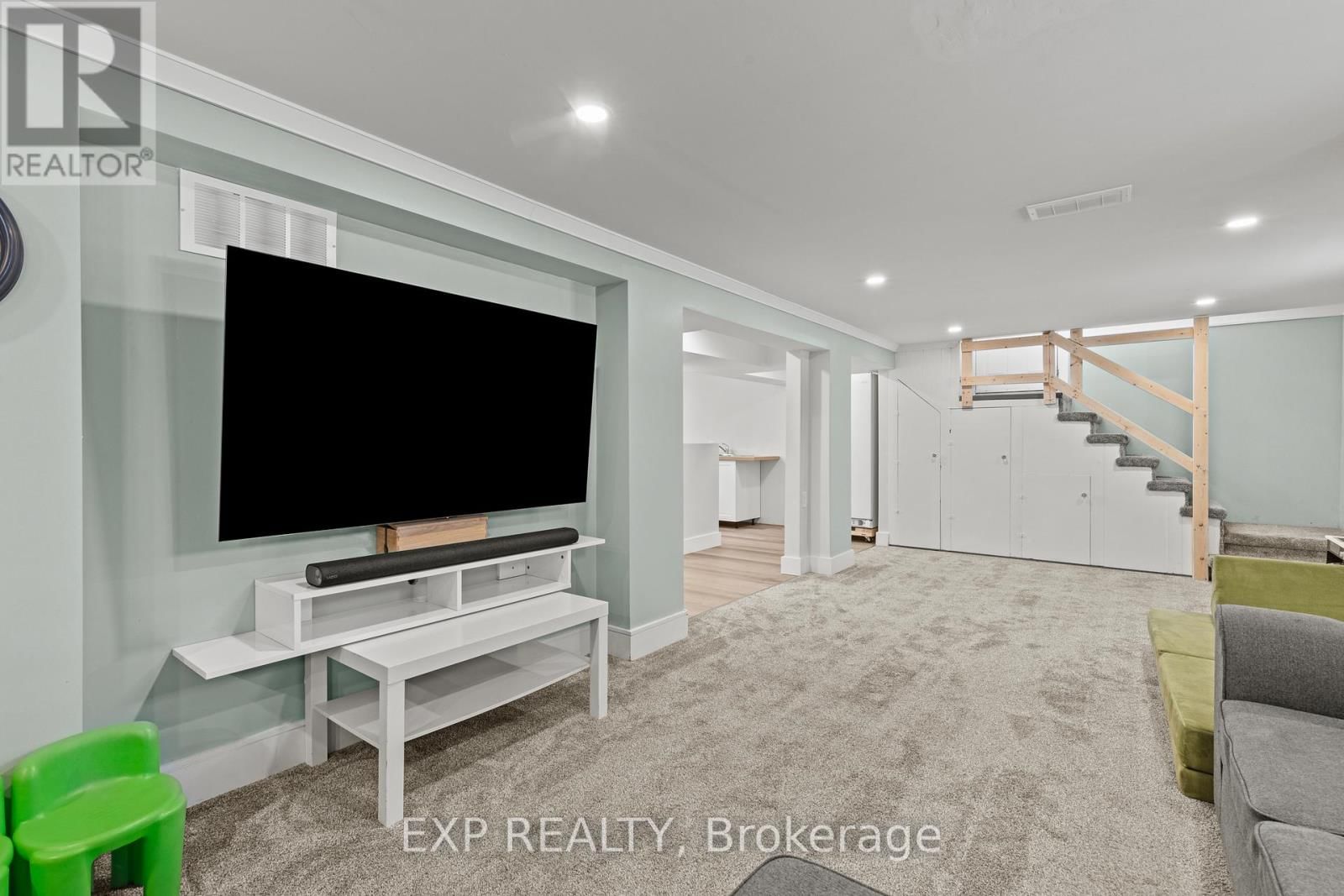 14 DUNLOP DRIVE Image 26