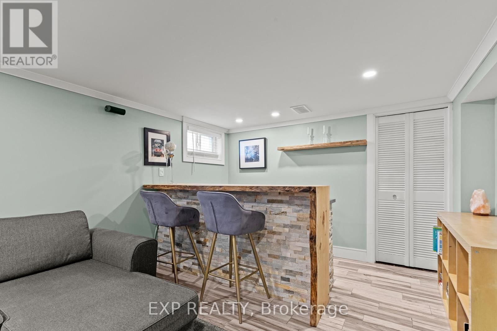 14 DUNLOP DRIVE Image 27