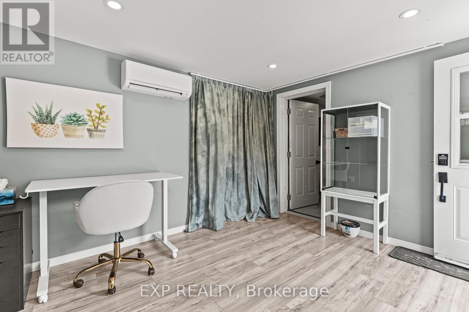 14 DUNLOP DRIVE Image 37