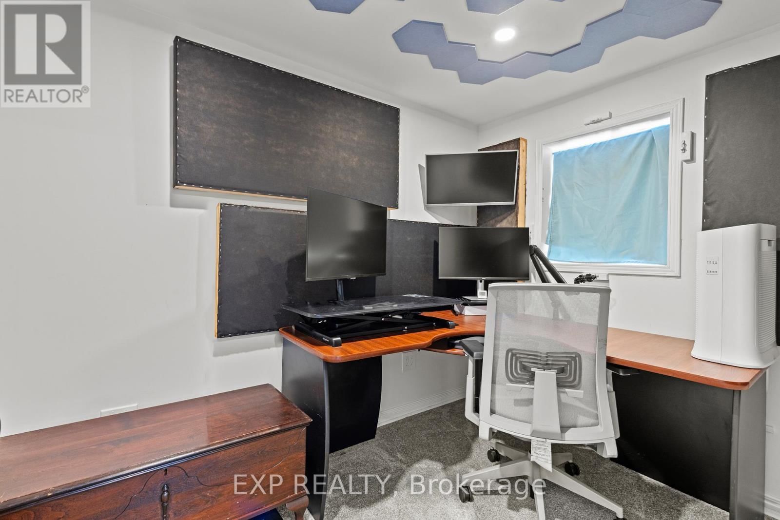 14 DUNLOP DRIVE Image 38