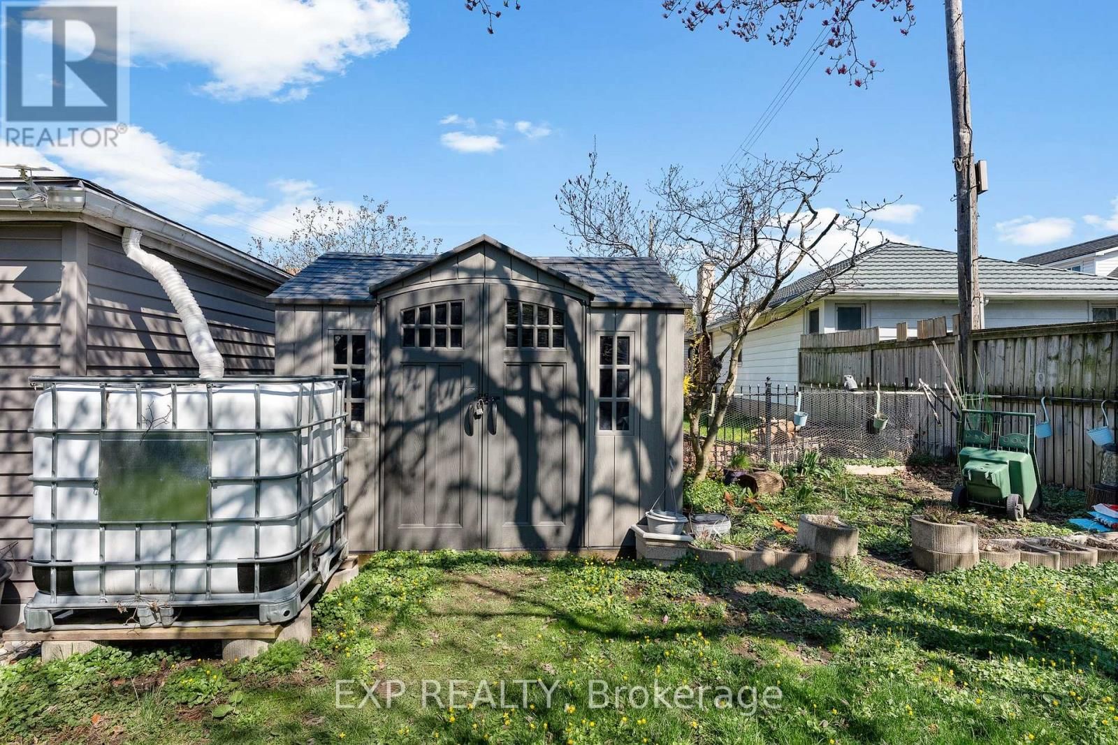 14 DUNLOP DRIVE Image 39