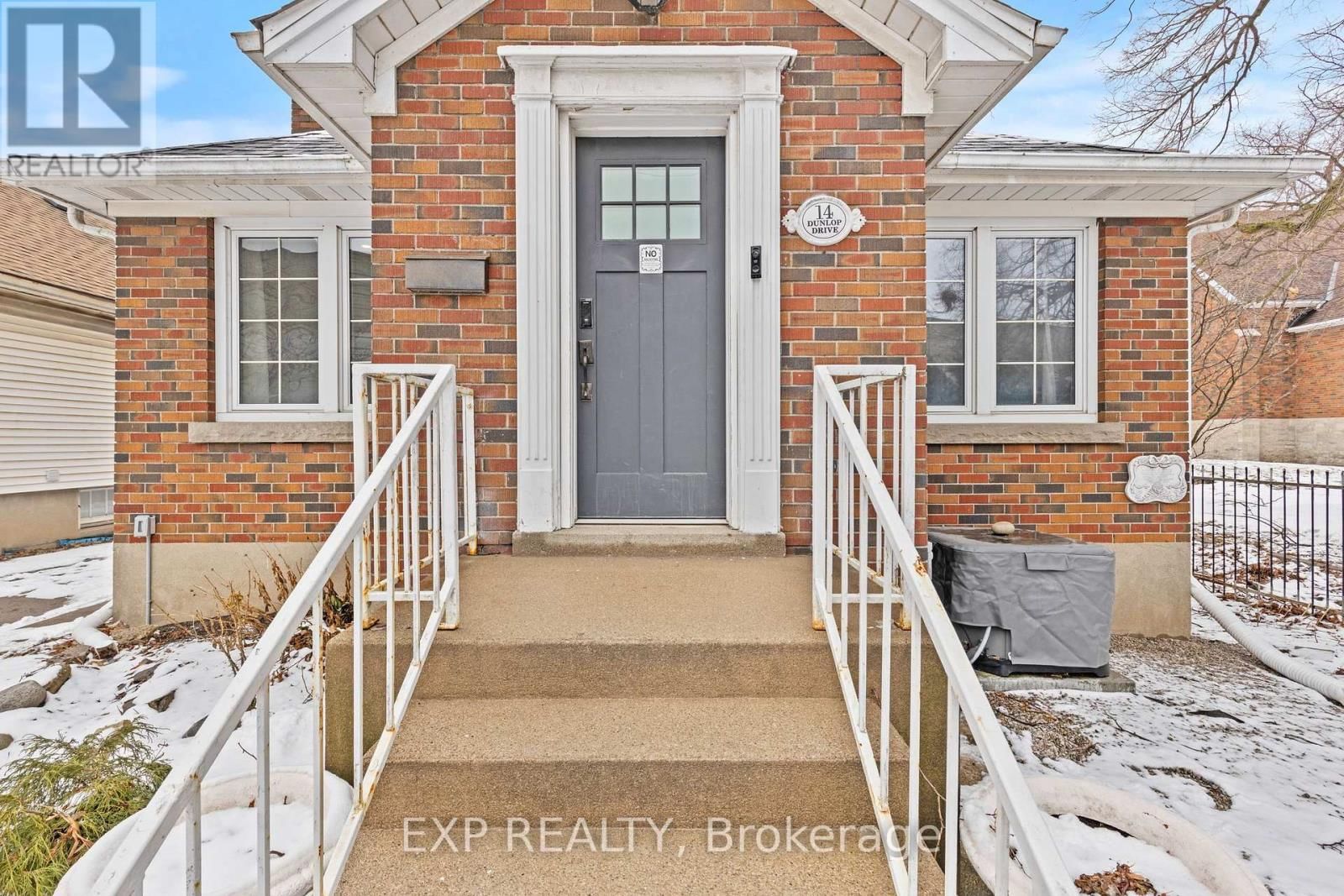 14 DUNLOP DRIVE Image 4