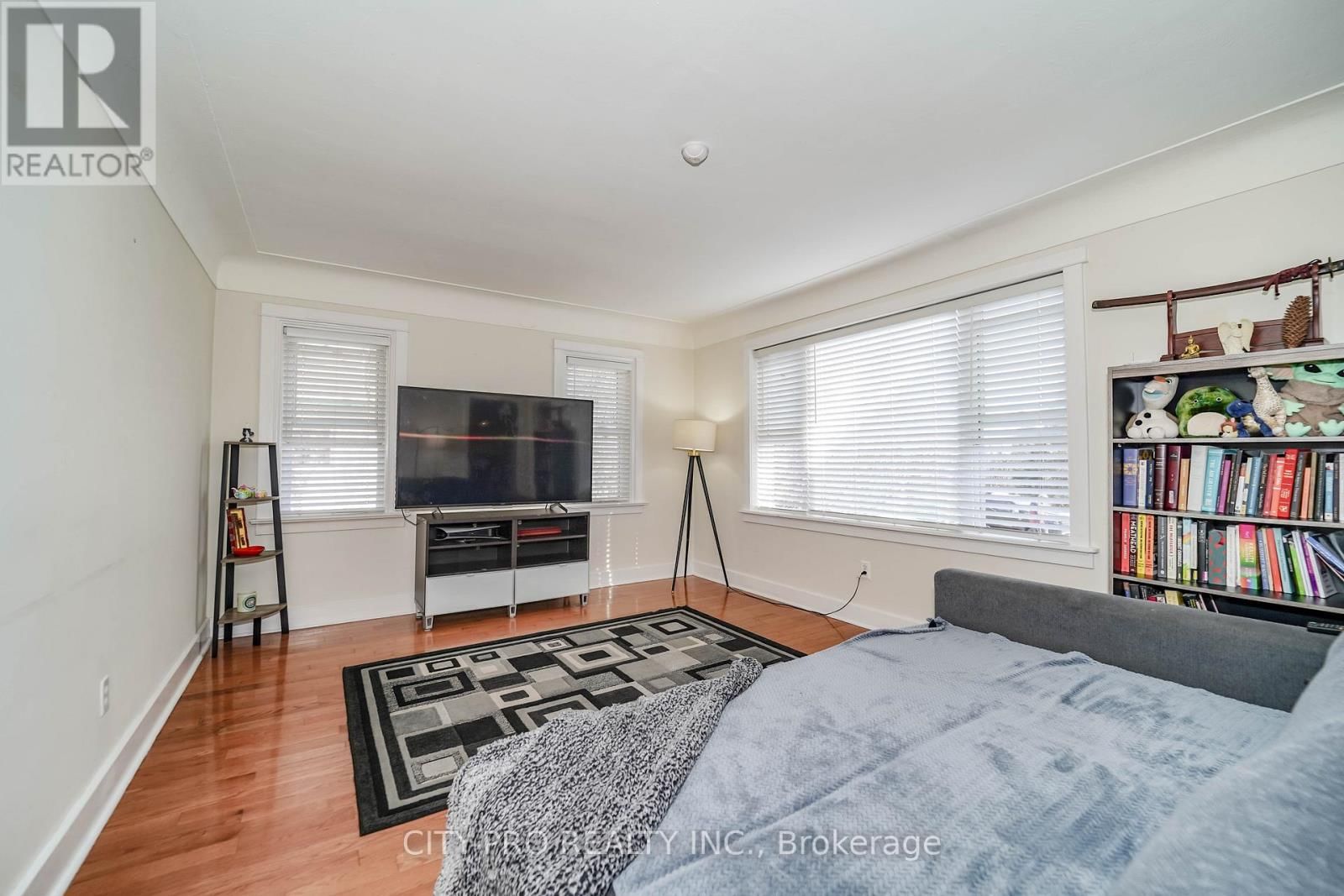 443 5TH CONCESSION ROAD WEST Image 15