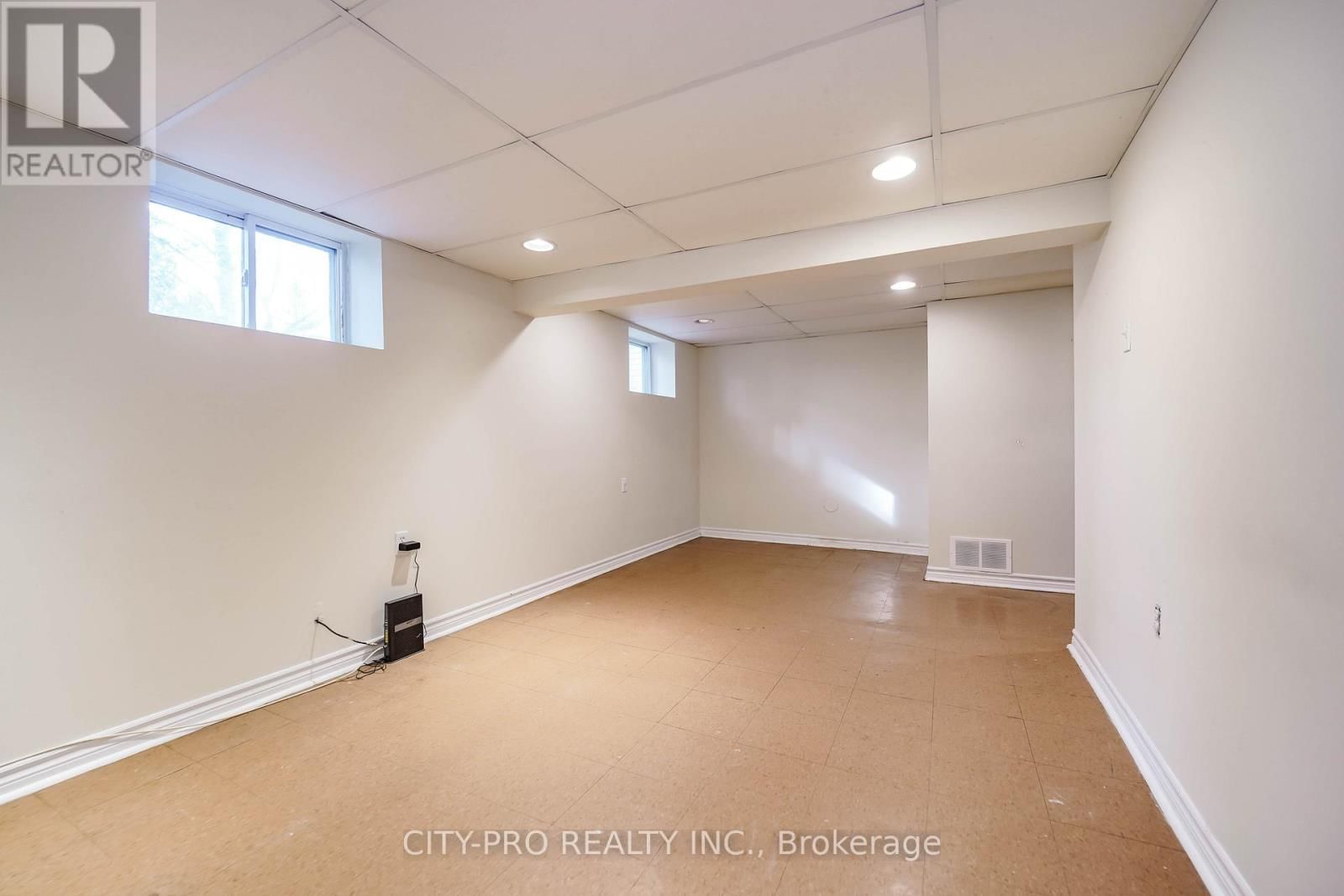 443 5TH CONCESSION ROAD WEST Image 36