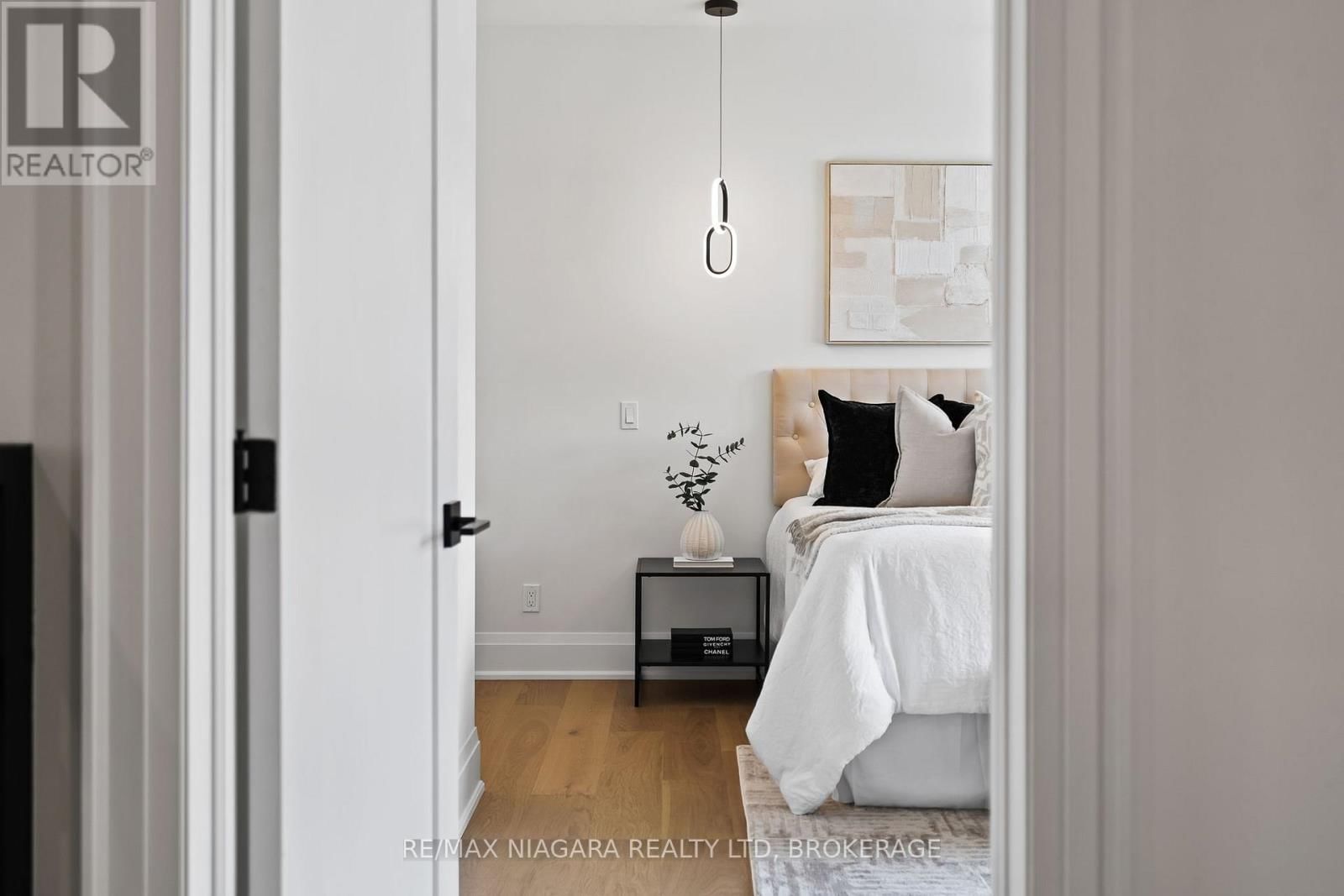 16 ACCURSI CRESCENT Image 23