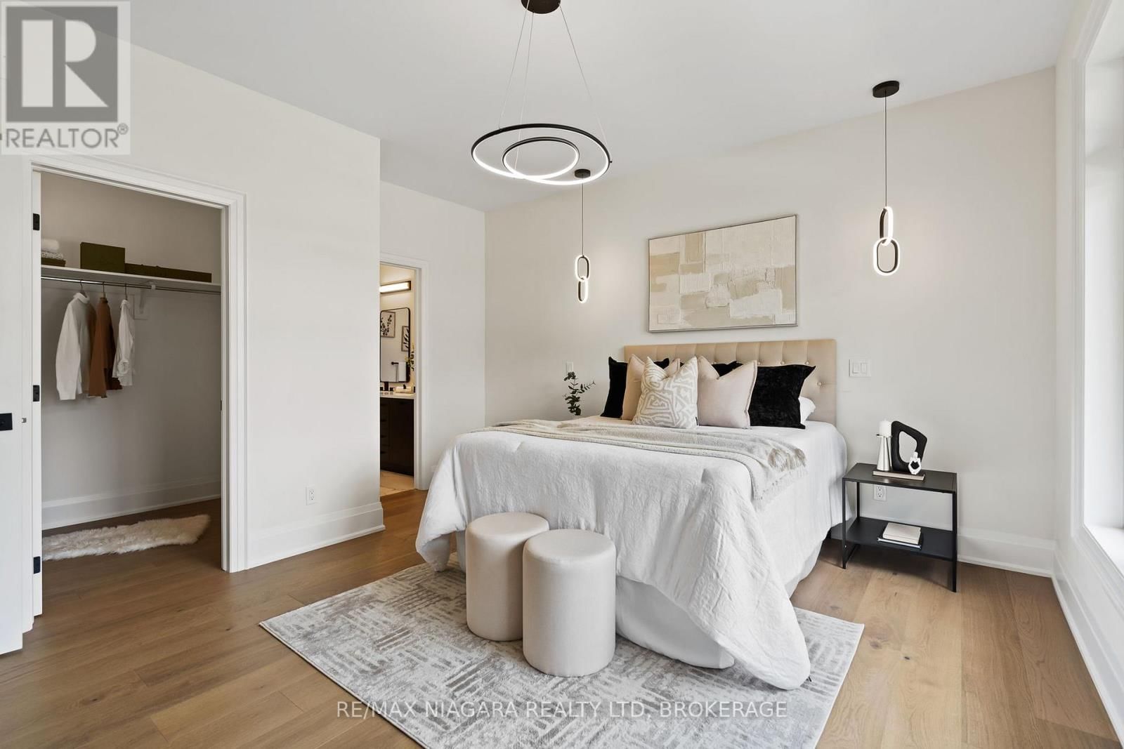 16 ACCURSI CRESCENT Image 25