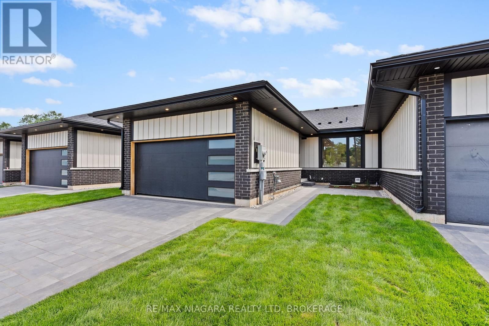 16 ACCURSI CRESCENT Image 32