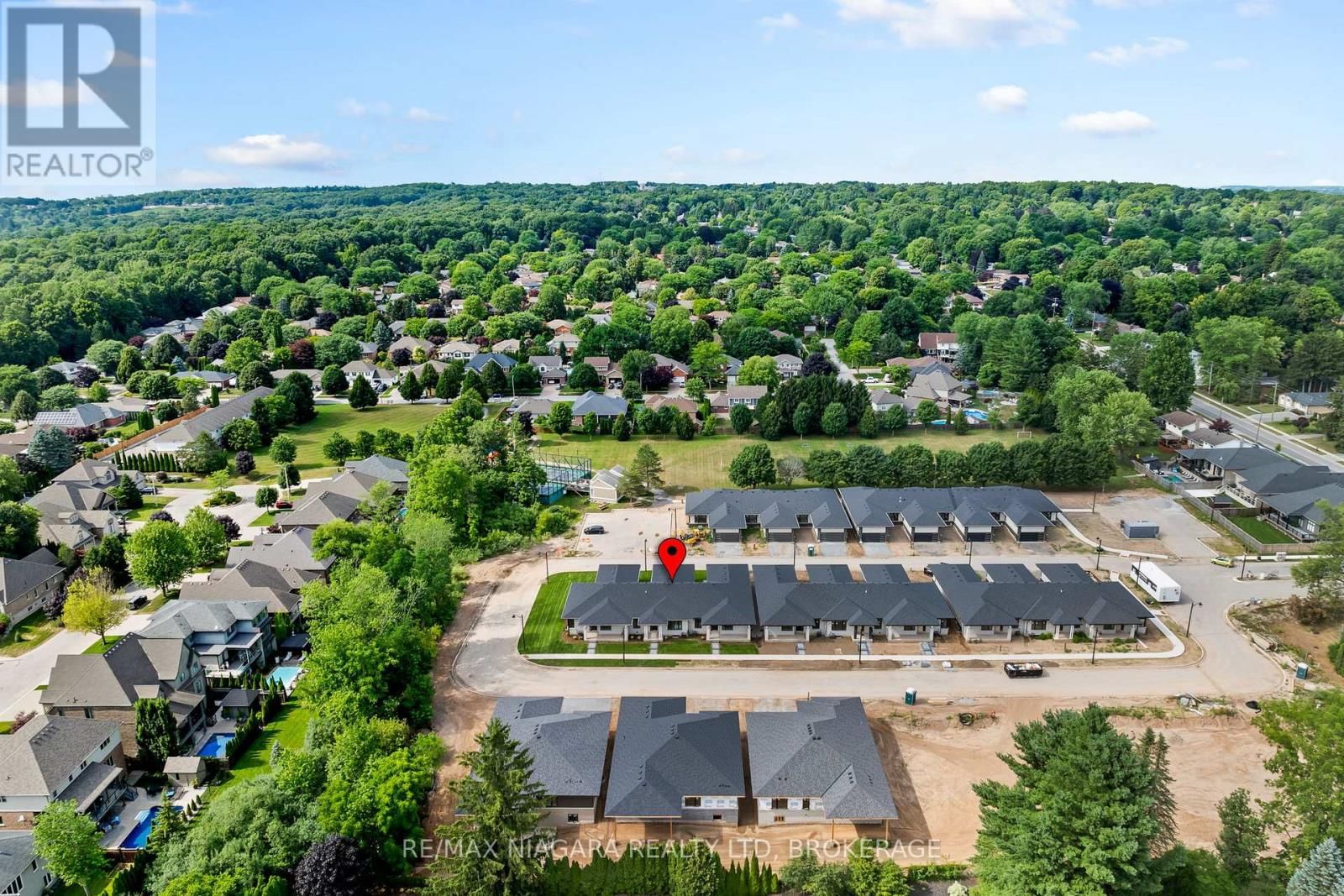 16 ACCURSI CRESCENT Image 33