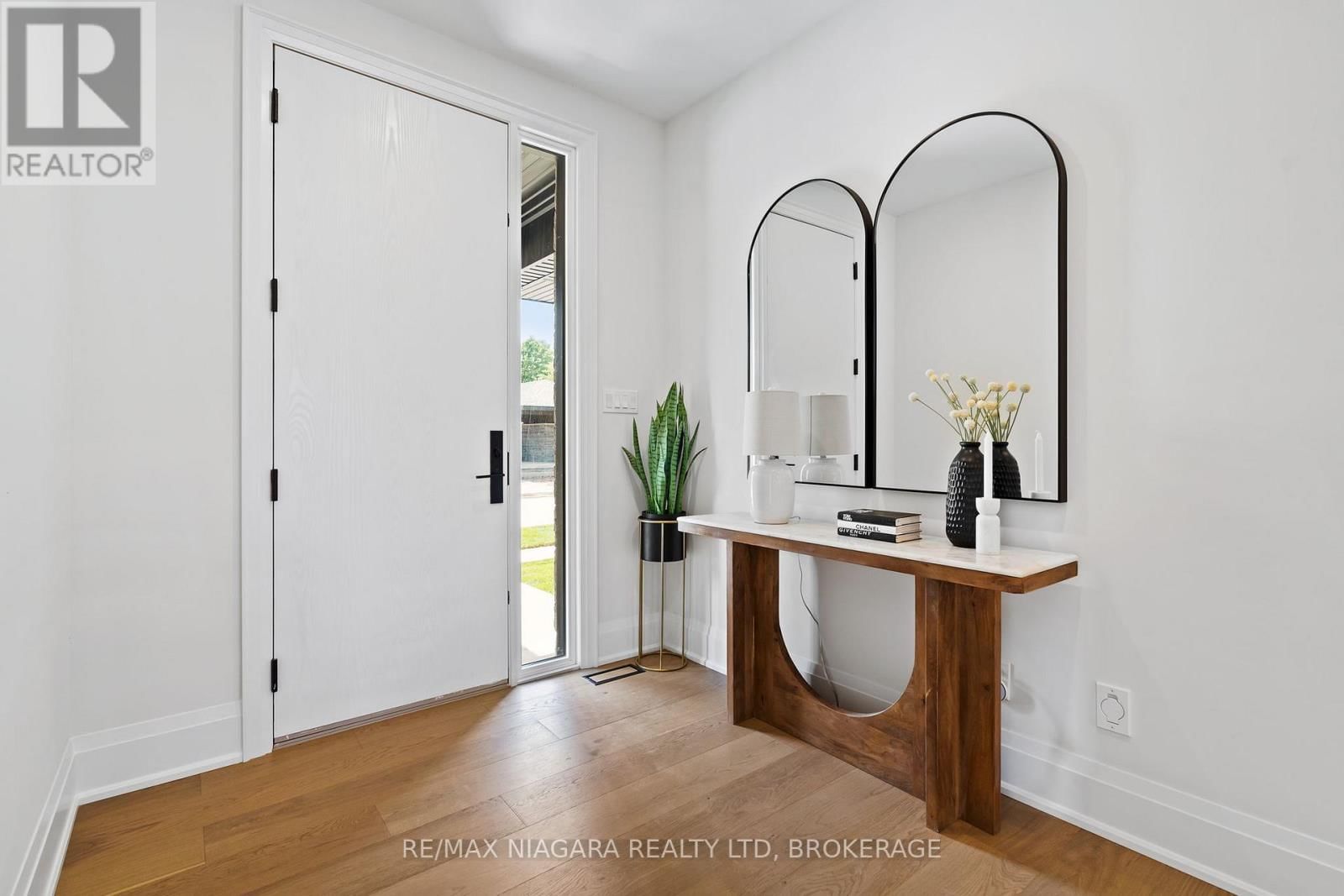 16 ACCURSI CRESCENT Image 5