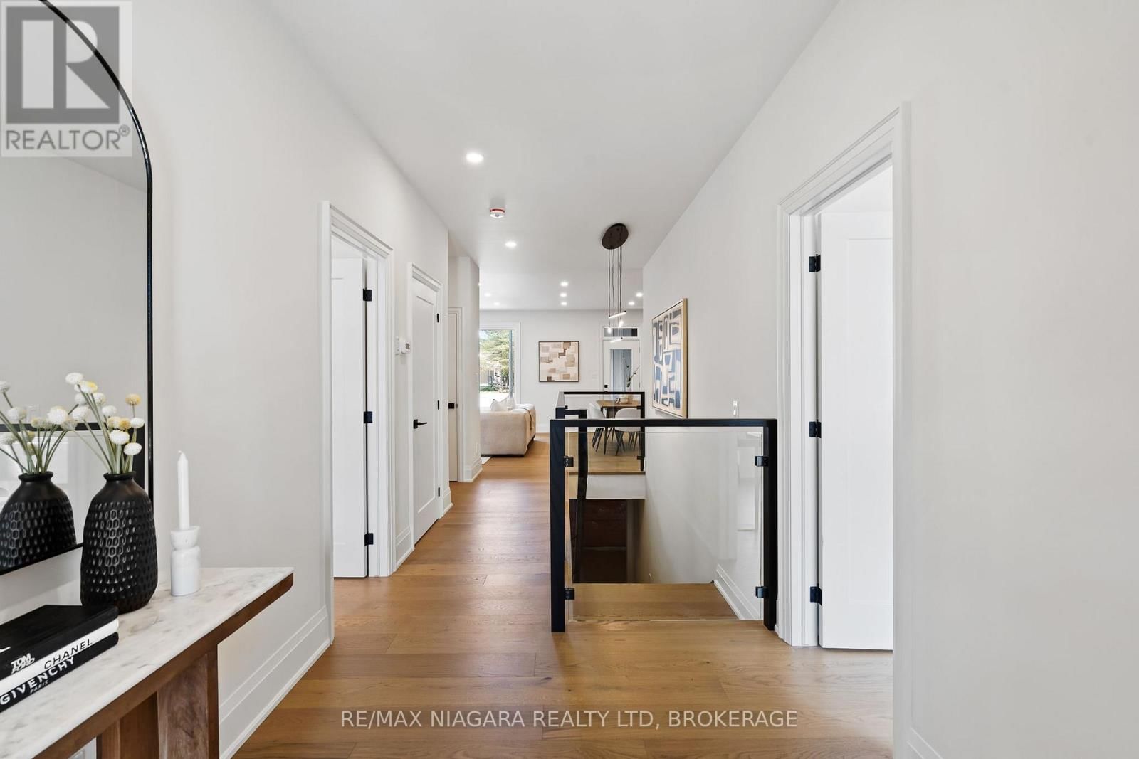 16 ACCURSI CRESCENT Image 6