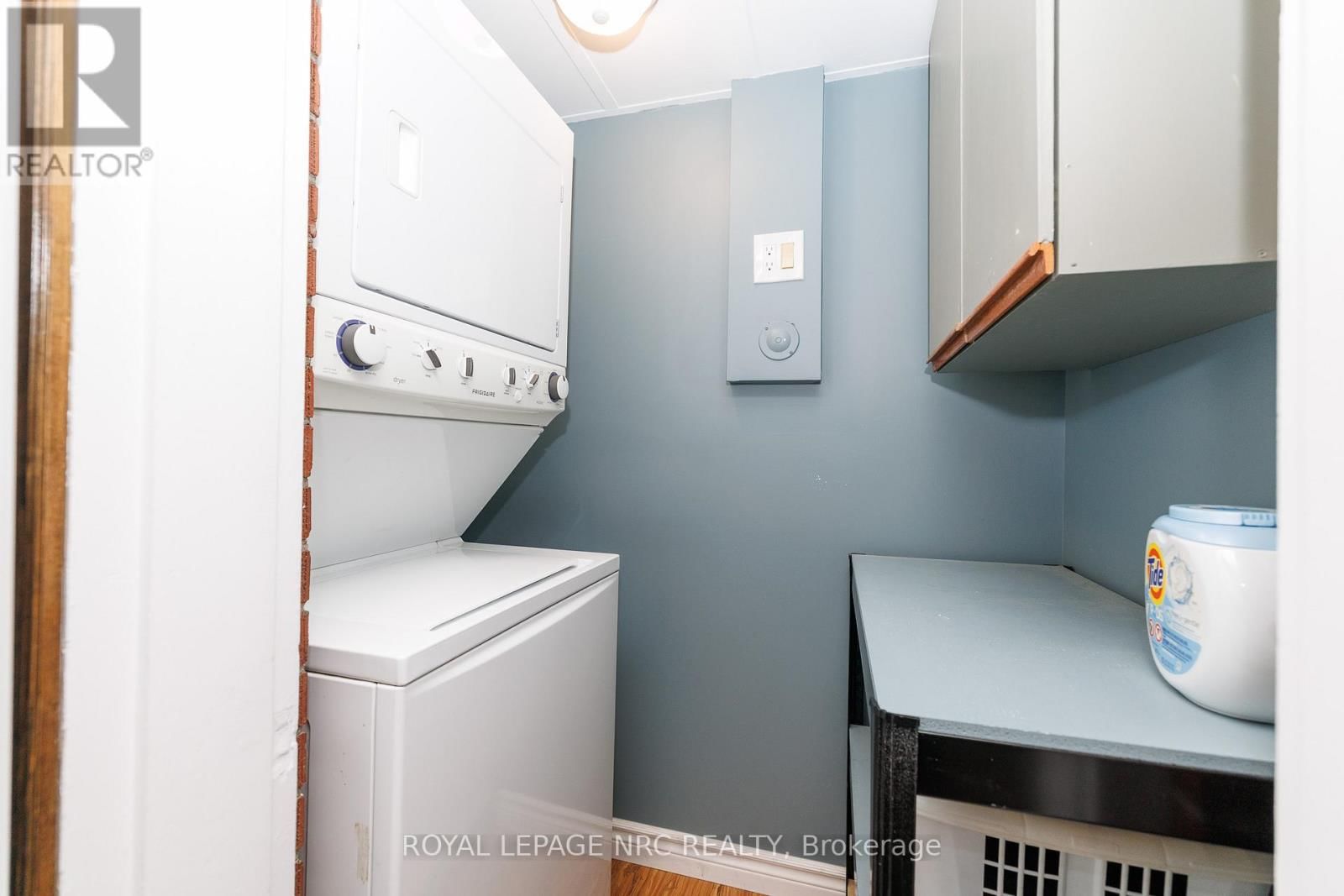 197 CHARLOTTE STREET Image 13