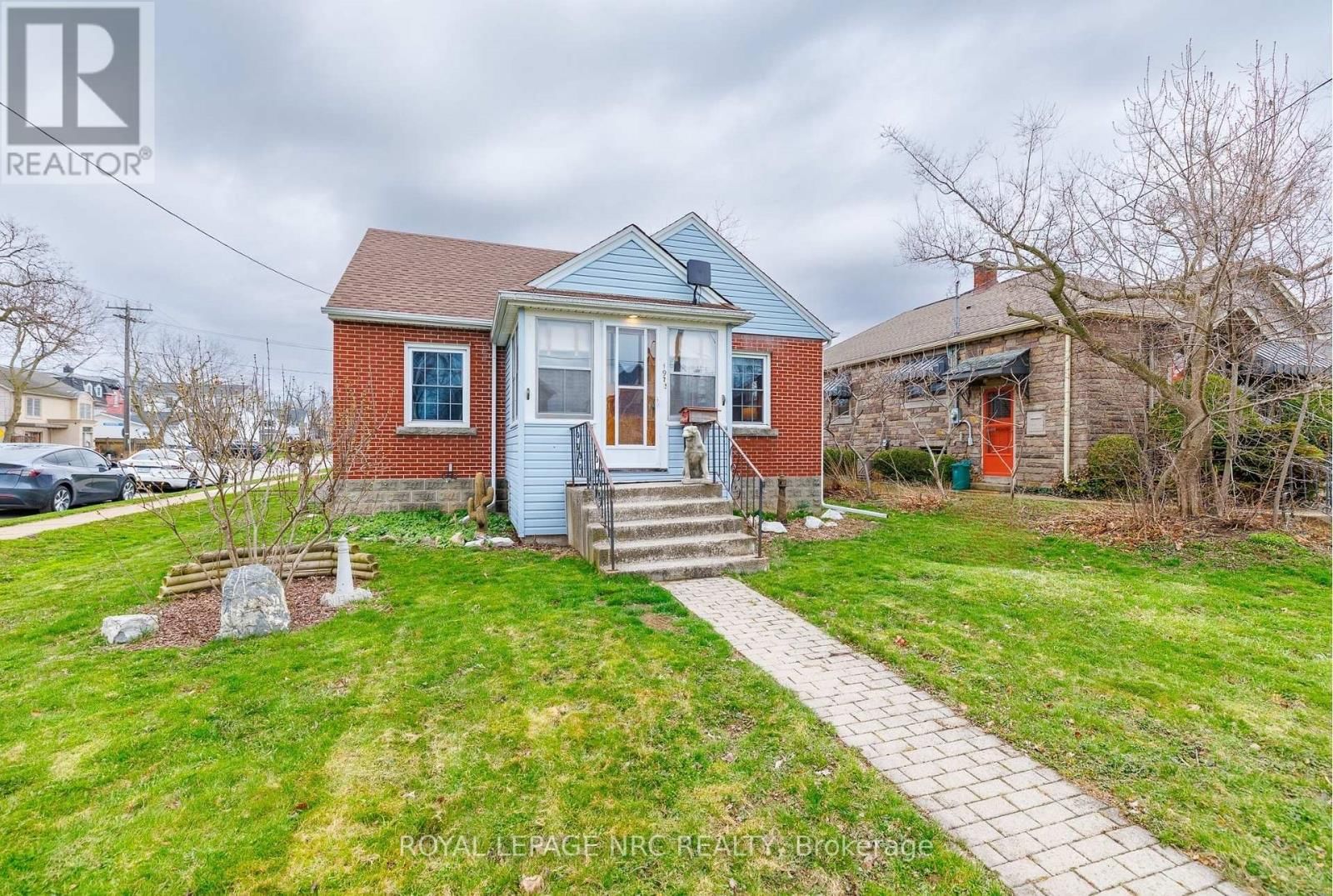 197 CHARLOTTE STREET Image 4