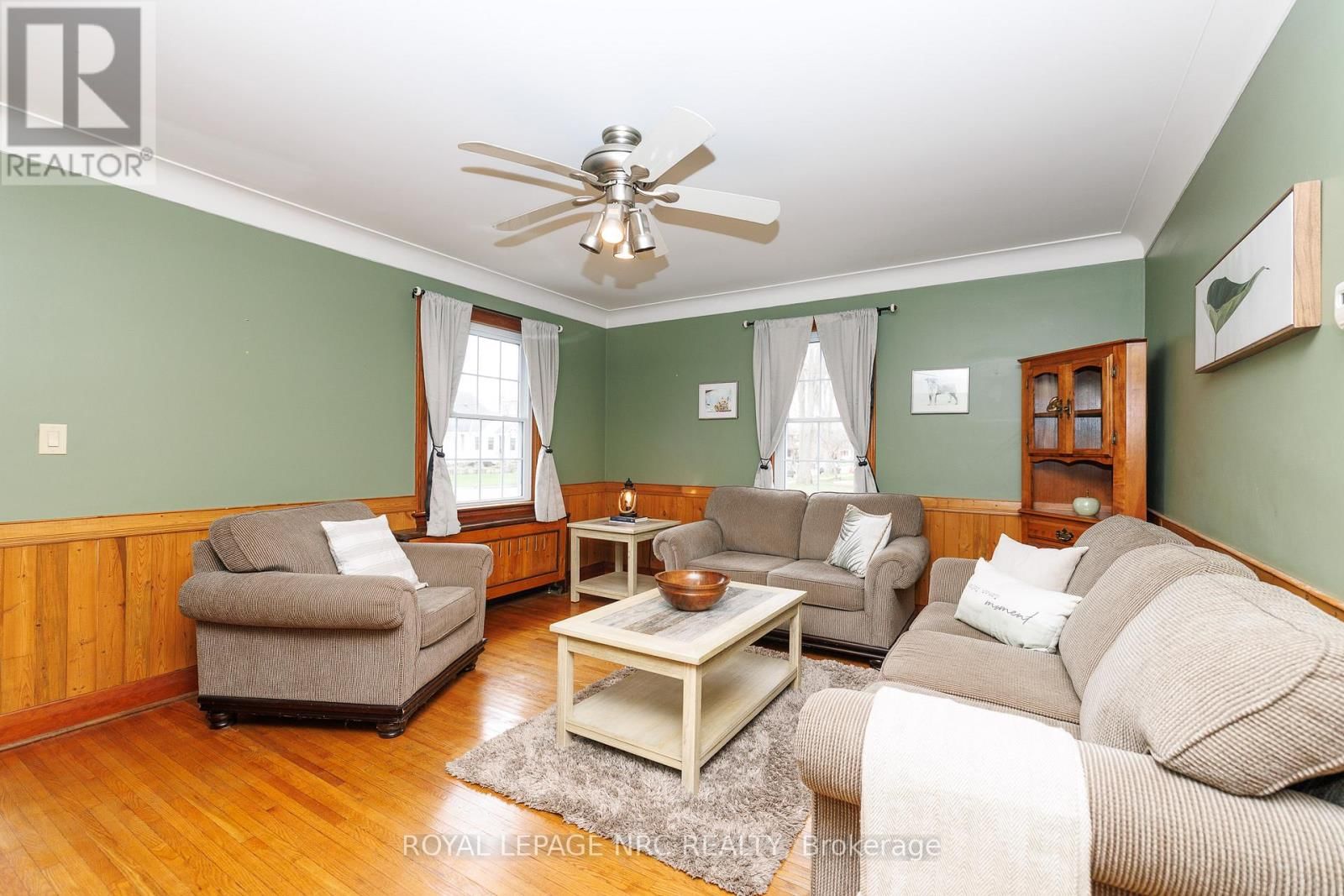 197 CHARLOTTE STREET Image 7