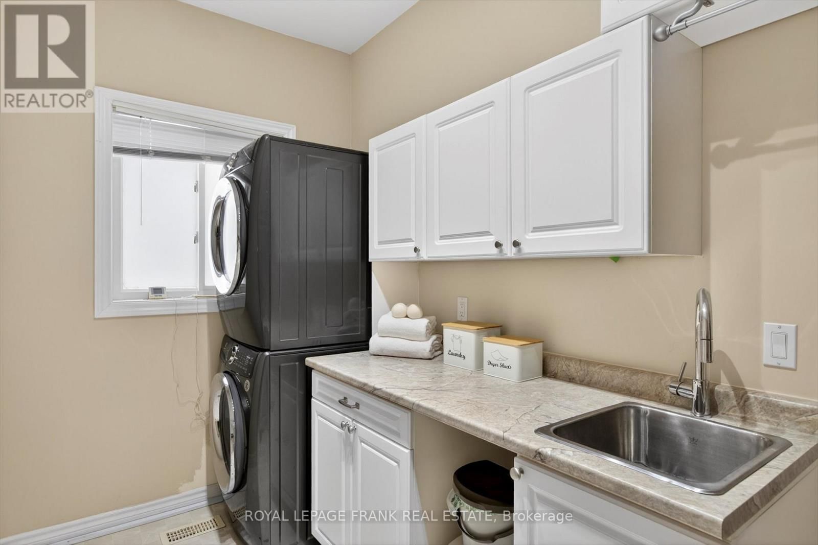 743 FORTYE DRIVE Image 16