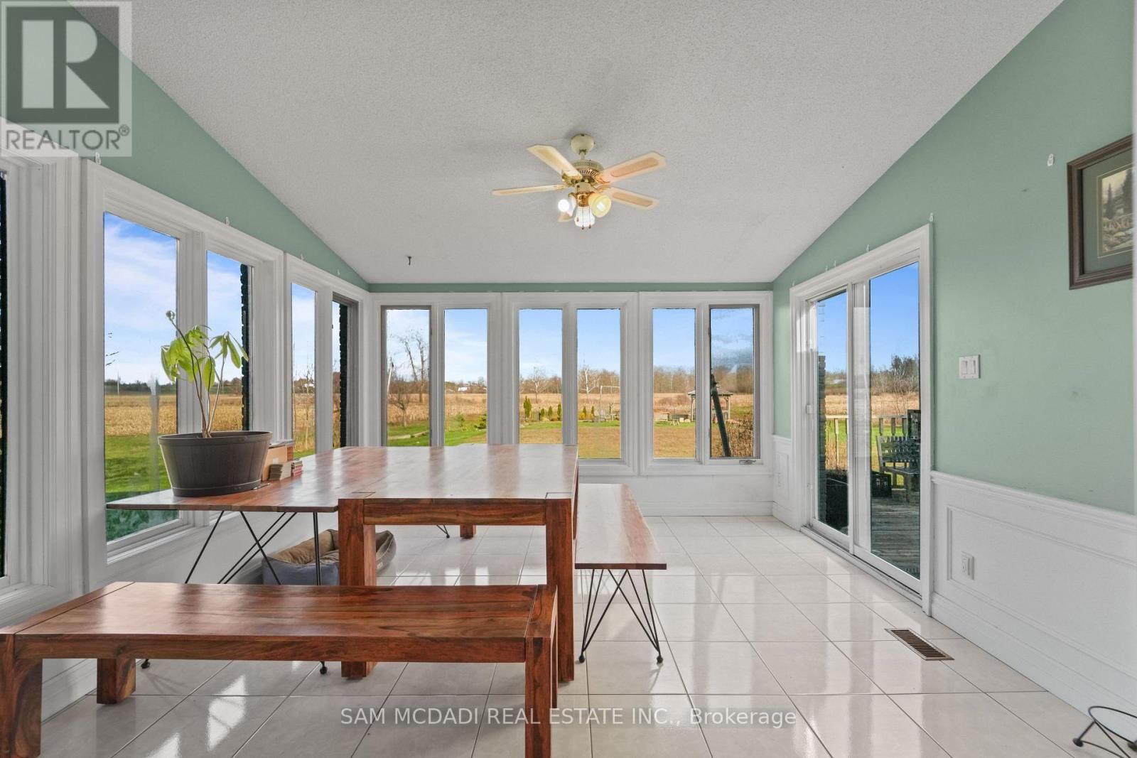 225 PARK ROAD SOUTH Image 16