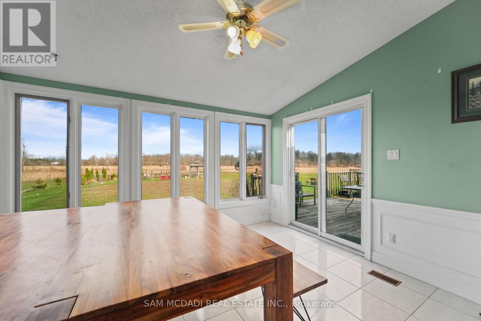 225 PARK ROAD SOUTH Image 17