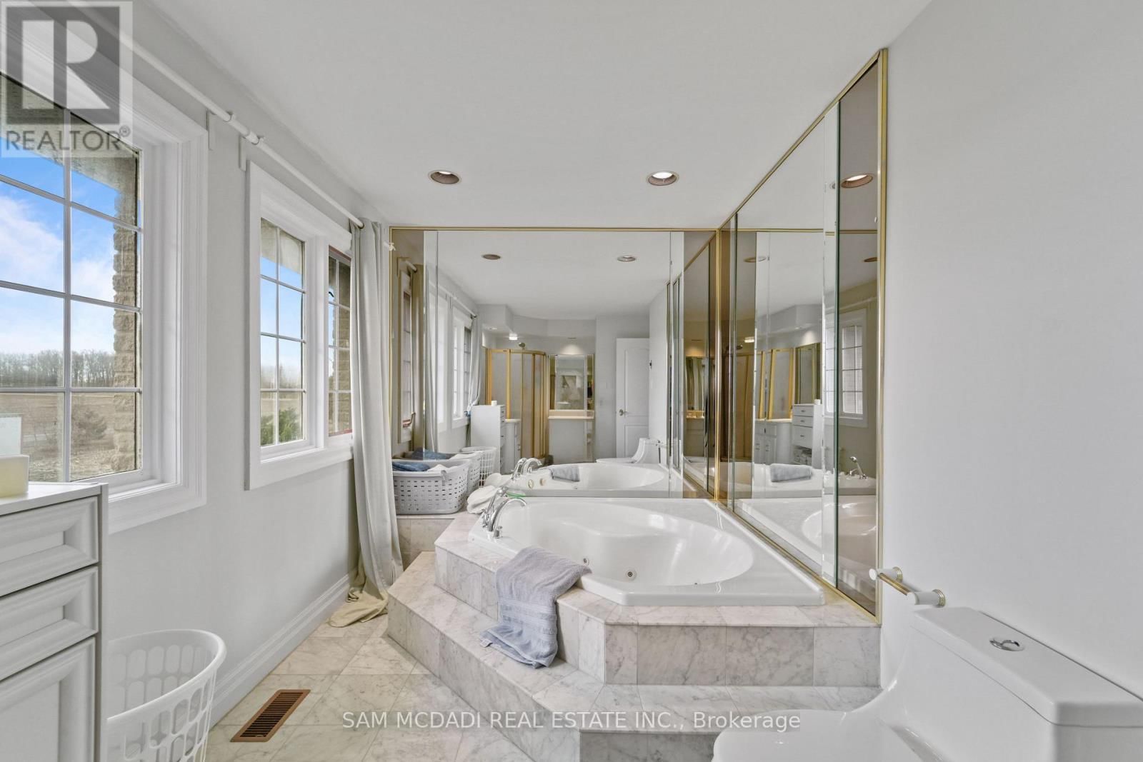 225 PARK ROAD SOUTH Image 28